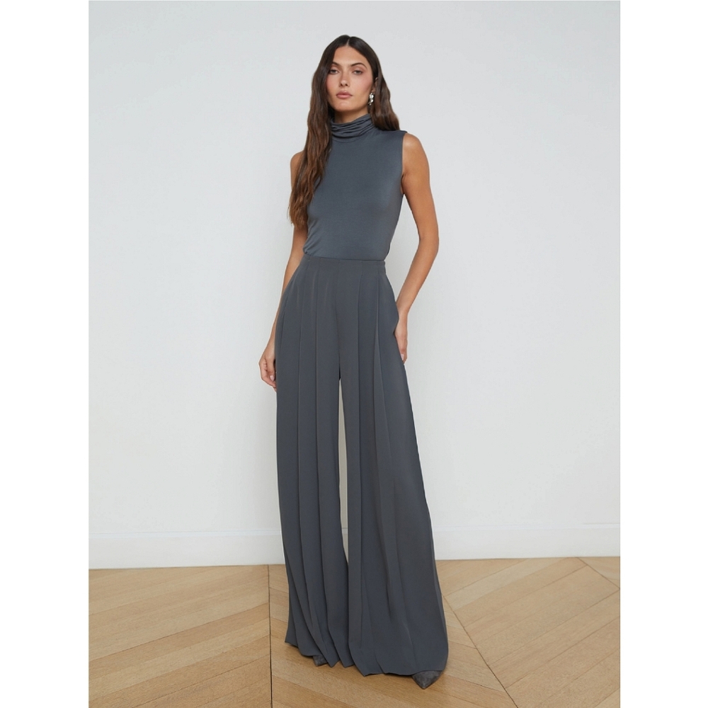 L'AGENCE Nova Pleat Wide-Leg Pants Sz 4 70s Minimalist Quiet Luxury Resortwear
